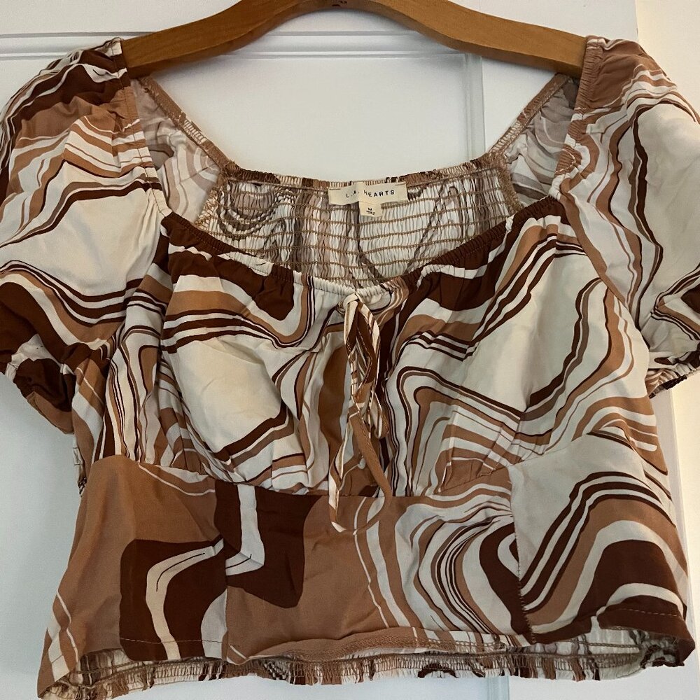 LA Hearts brown and white summer blouse. Size M